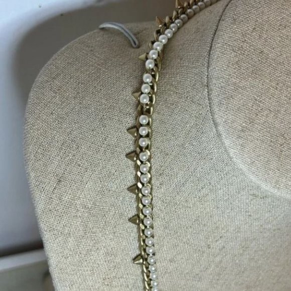 Stella & Dot - Power Pearl Wrap Bracelet - Picture 7 of 8